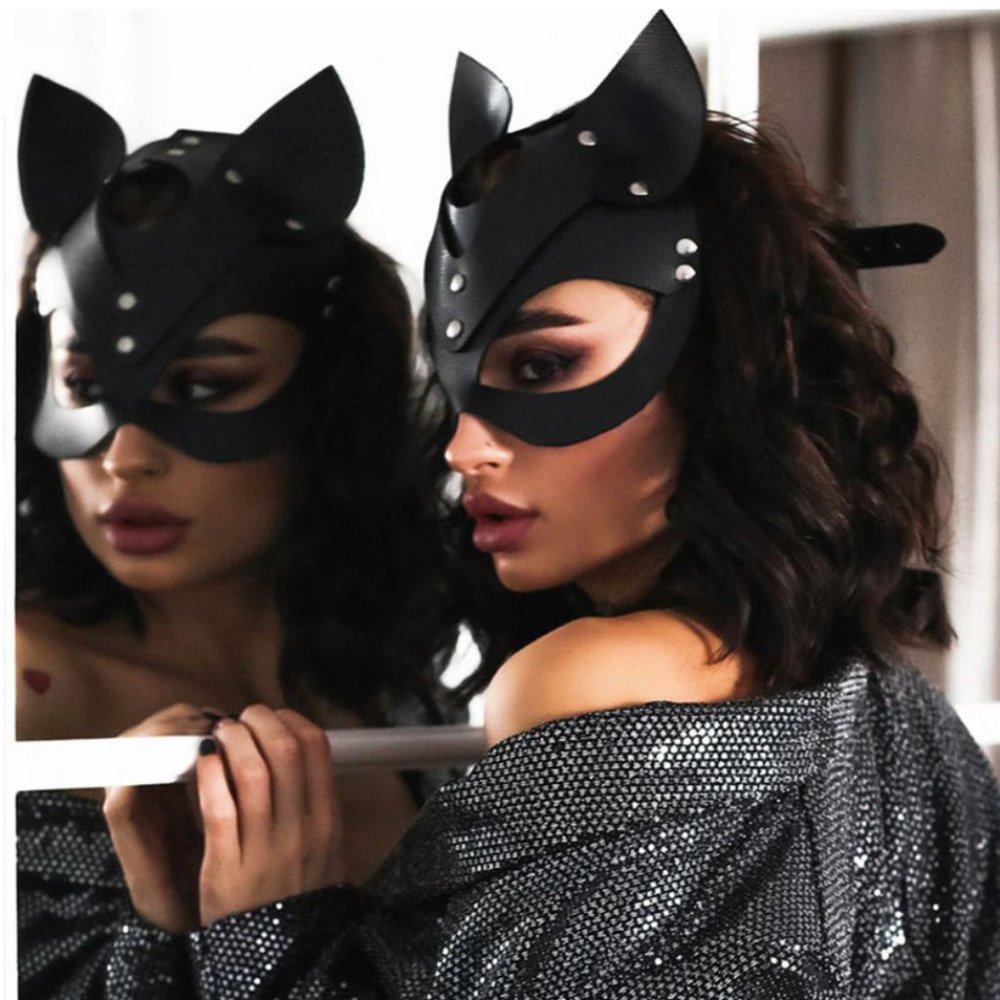 Leather Cat Mask - Picture 4 of 5
